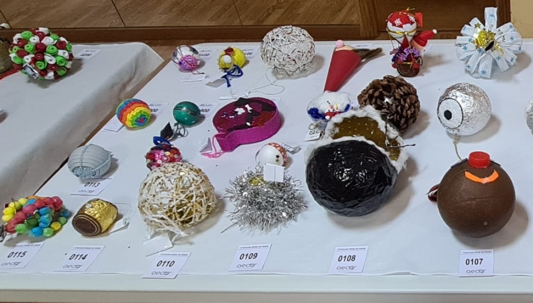 I Concurso De Bolas De Navidad 28/33