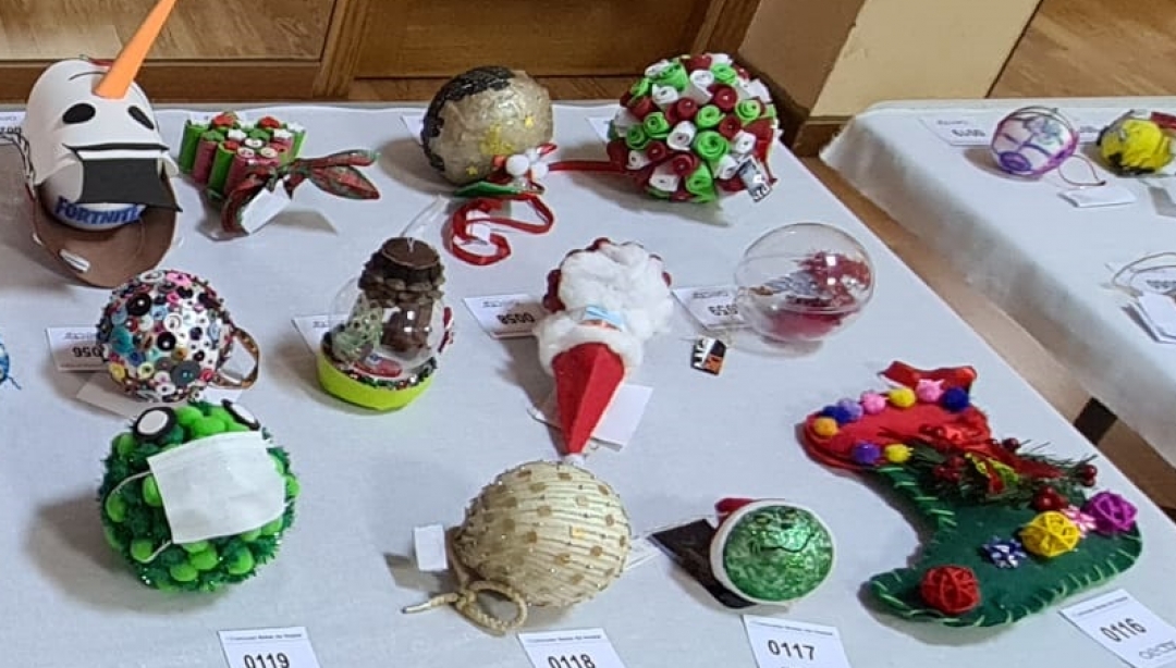 I Concurso De Bolas De Navidad 5/33